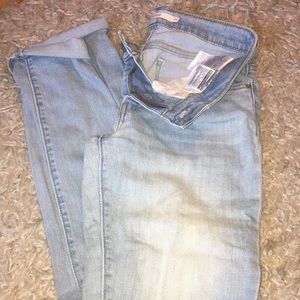 Levi’s 711 skinny size 27